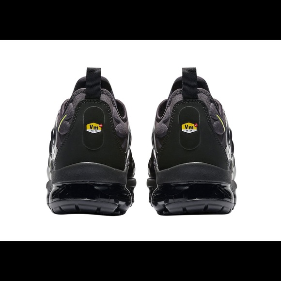 Nike Vapourmax Plus Black/Volt - White - New US 10 - Picture 5 of 7